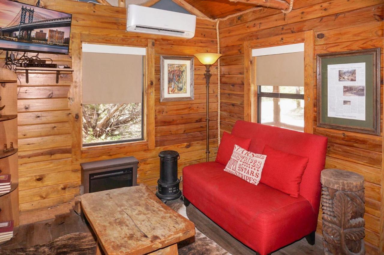 Cozy Cabin Wimberley Εξωτερικό φωτογραφία